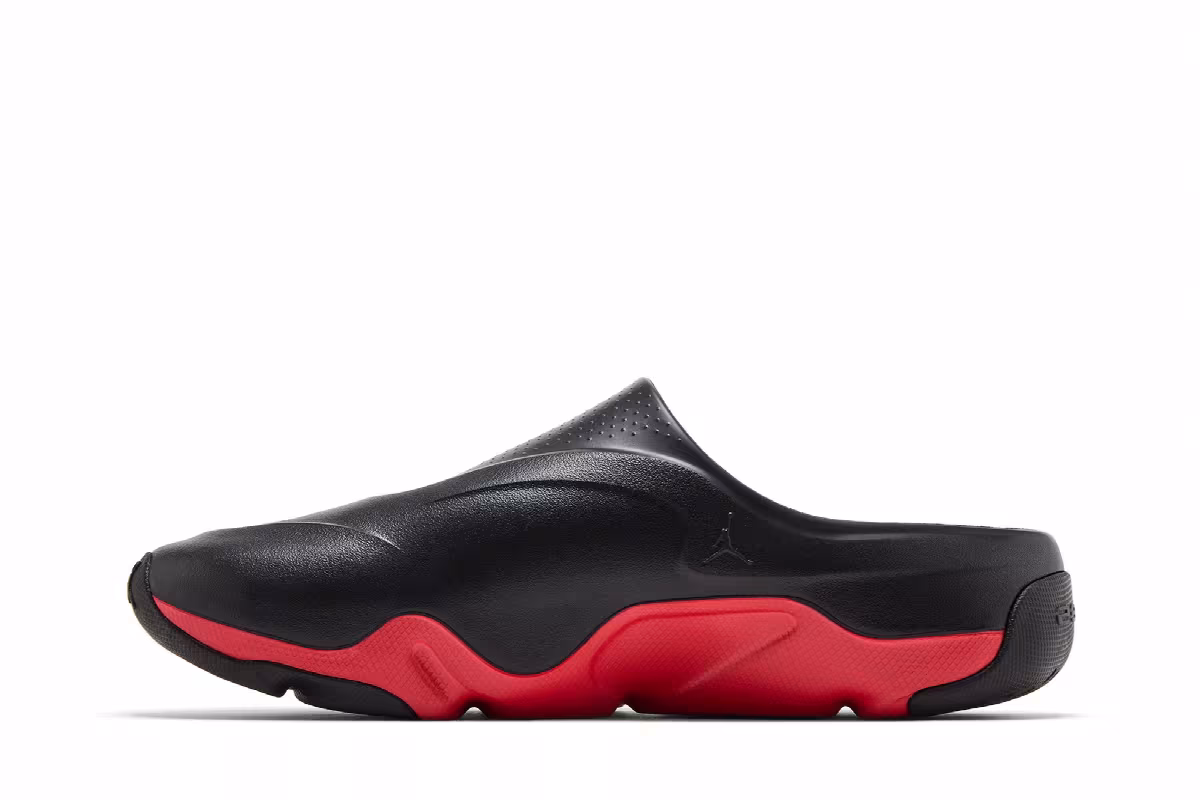Air Jordan Roam Black Gym Red, view 4