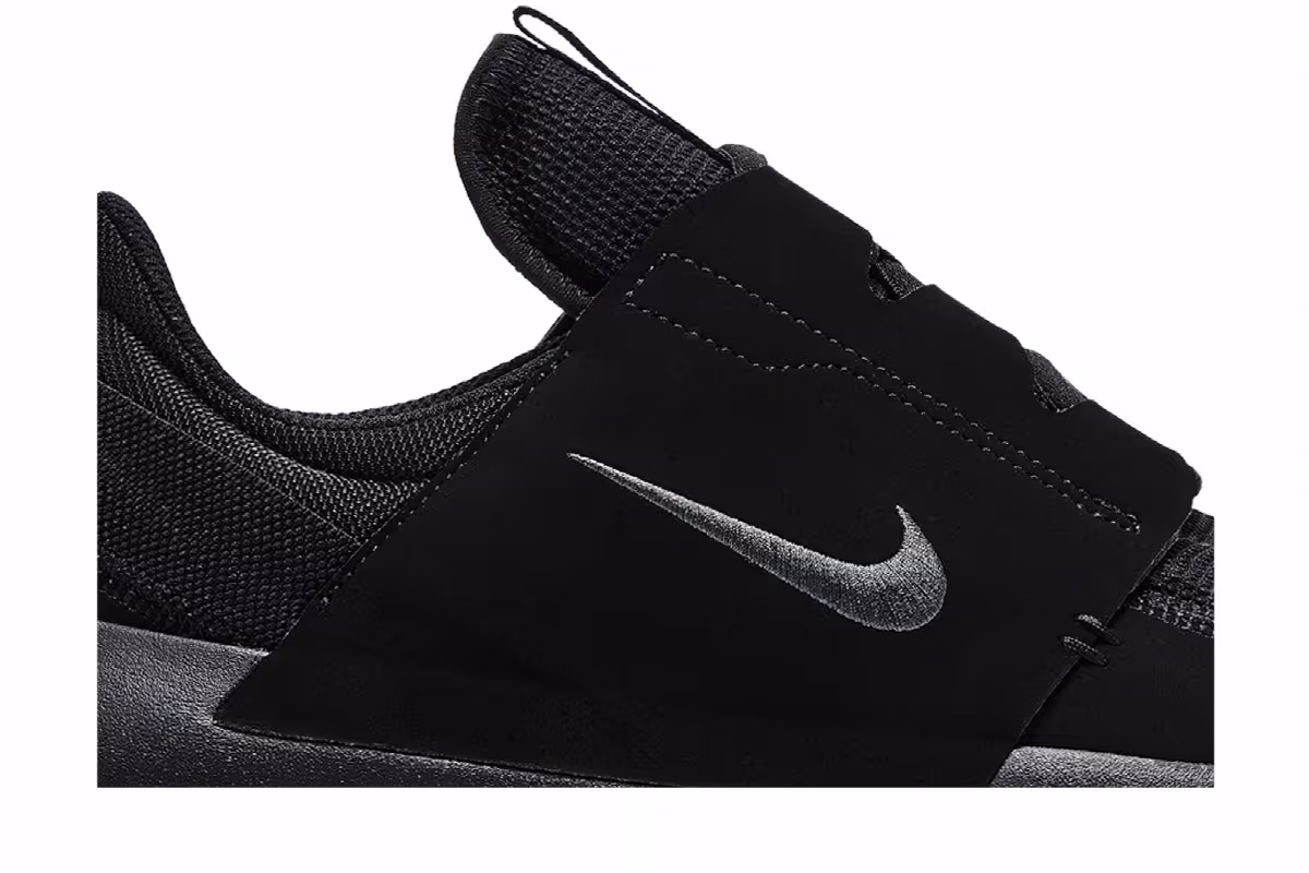 Nike E-Series AD Black Anthracite, view 3