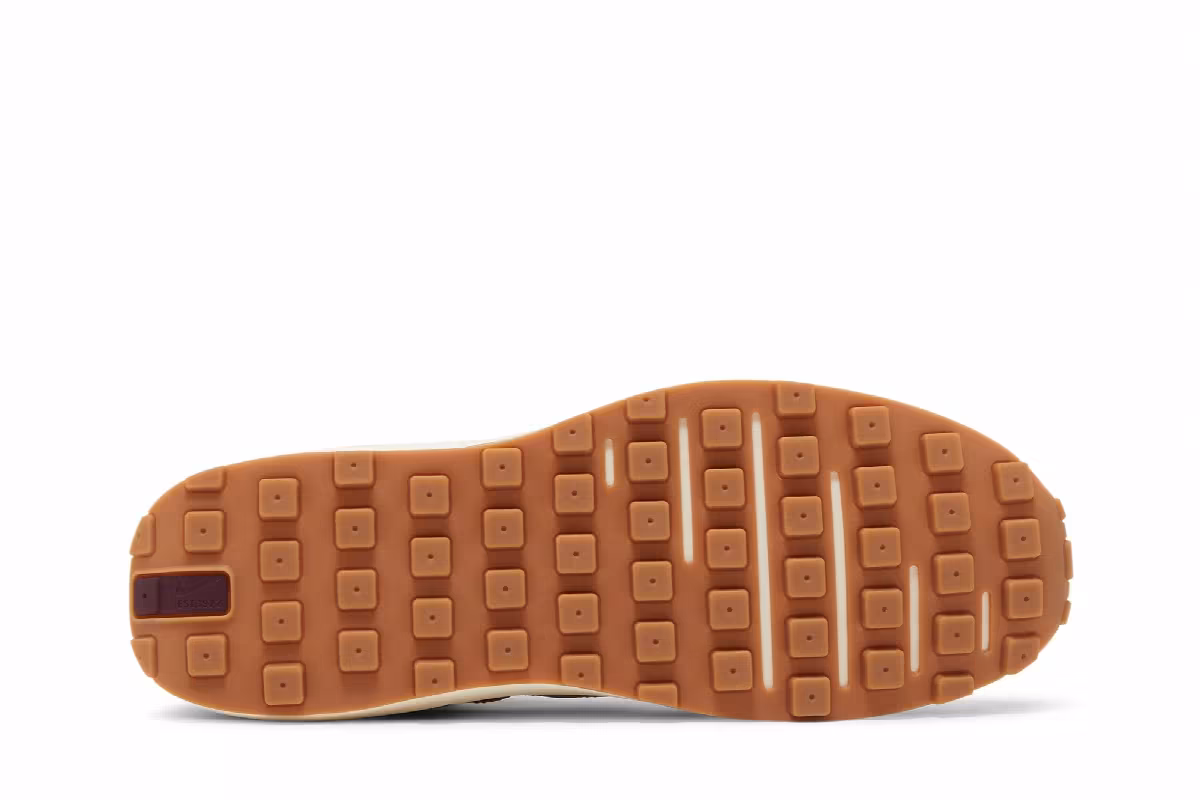 Nike Waffle One SE Night Maroon, view 5