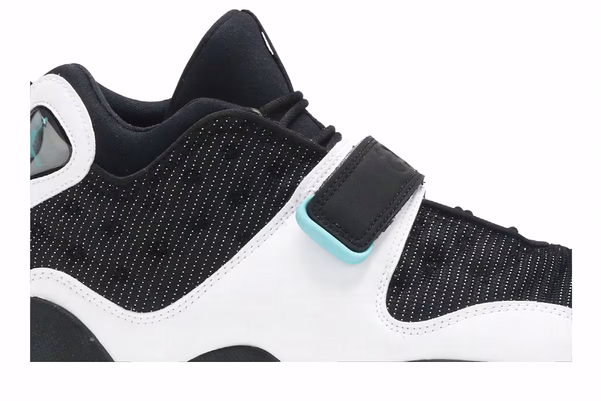 Air Jordan Black Cat Black Turbo Green, view 3