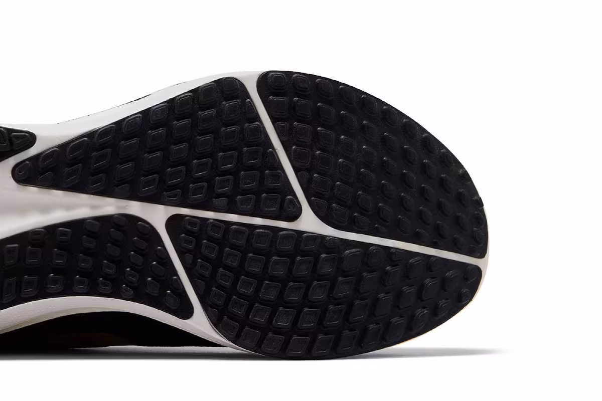 Nike Vomero 17 Black Bronzine, view 6