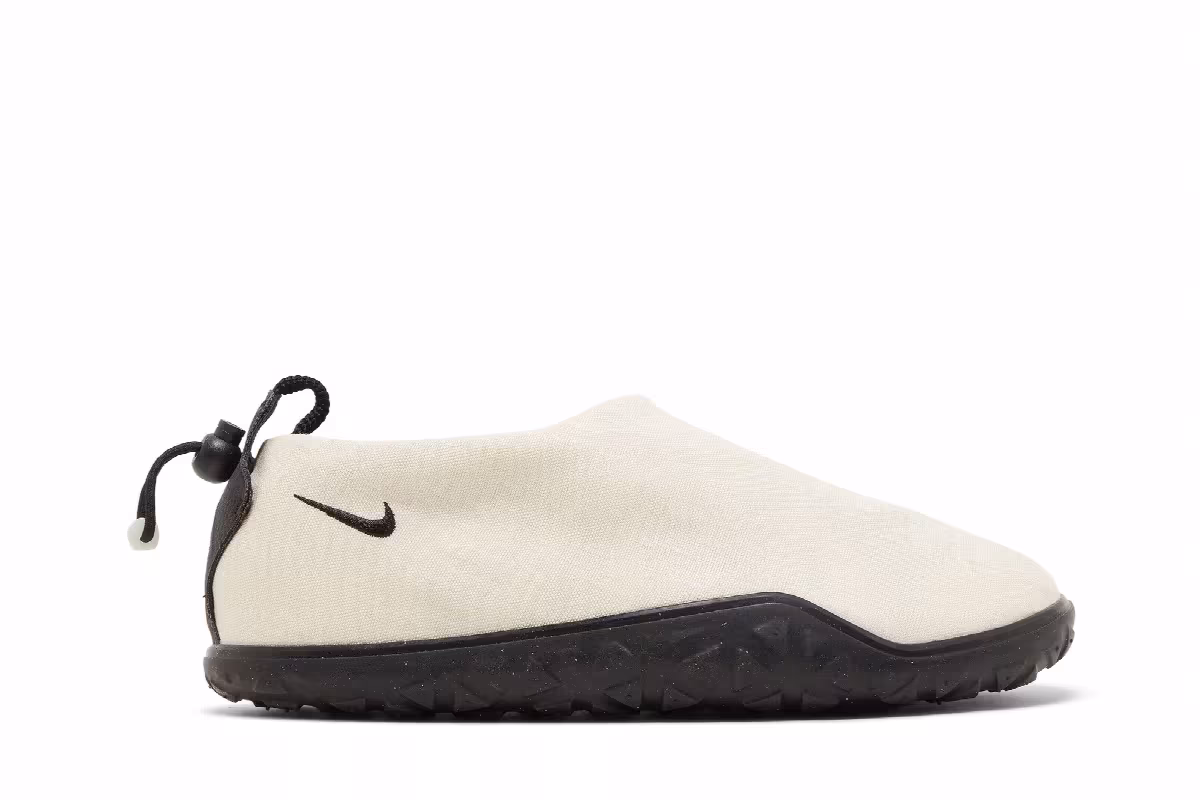 Nike ACG Moc Summit White Black, view 2