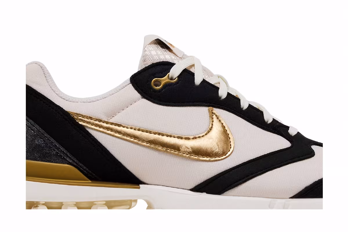 Nike Women's Air Max Dawn Black Orewood Gold, view 3