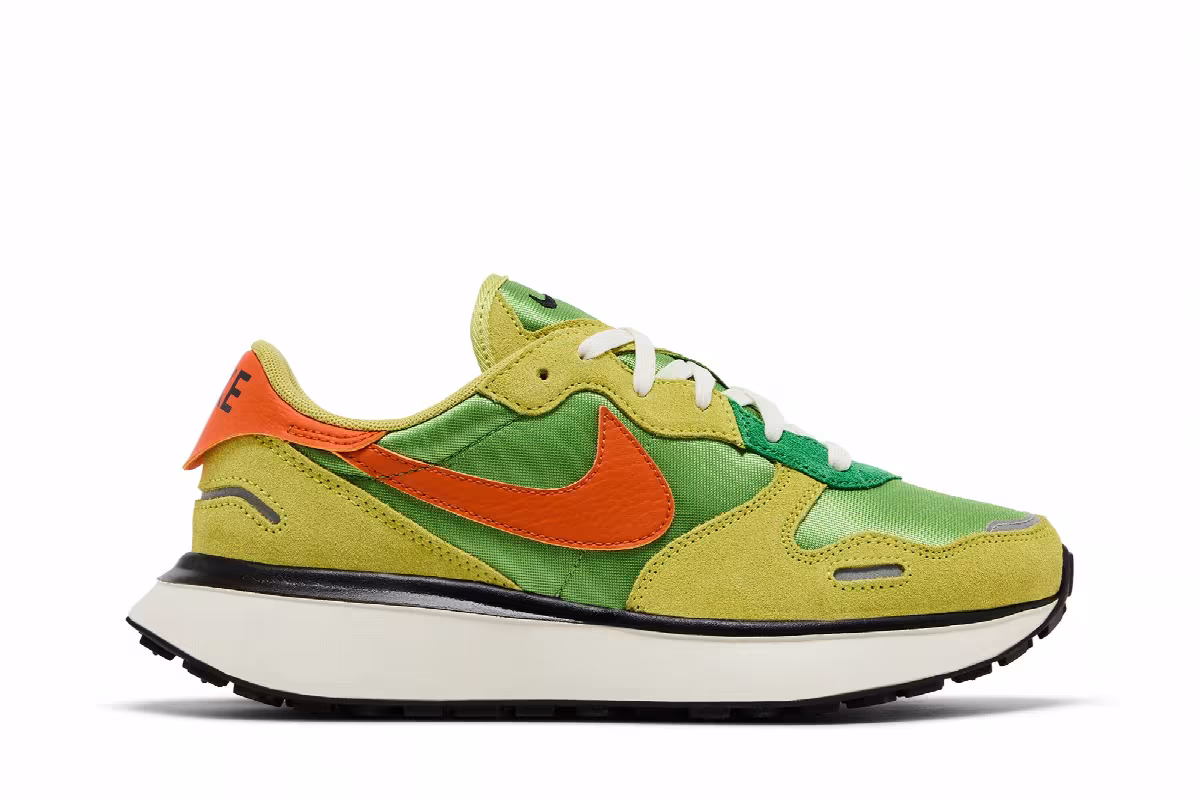 Nike Women's Phoenix Waffle Chlorophyll Safety Orange, view 2