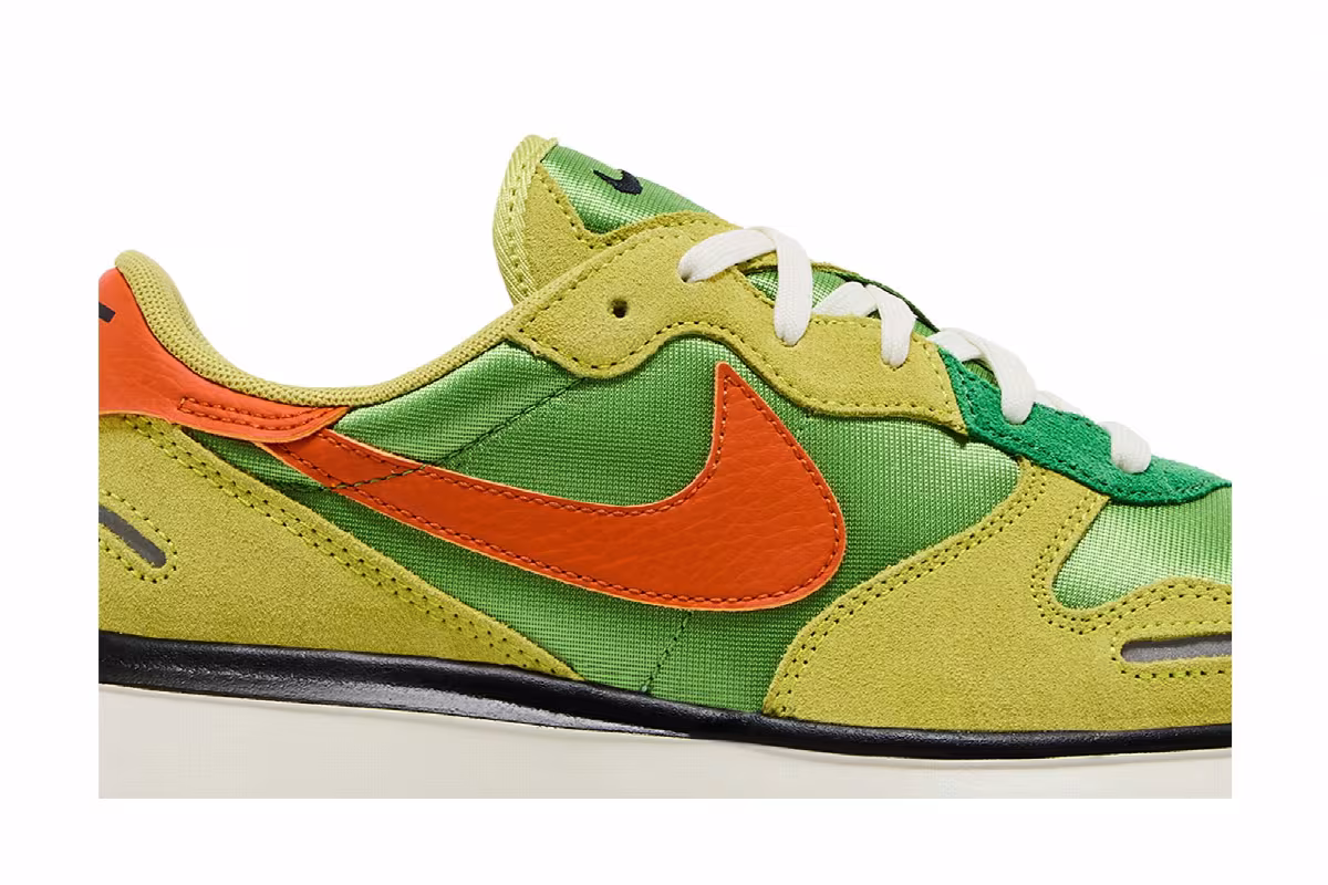 Nike Women's Phoenix Waffle Chlorophyll Safety Orange, view 3