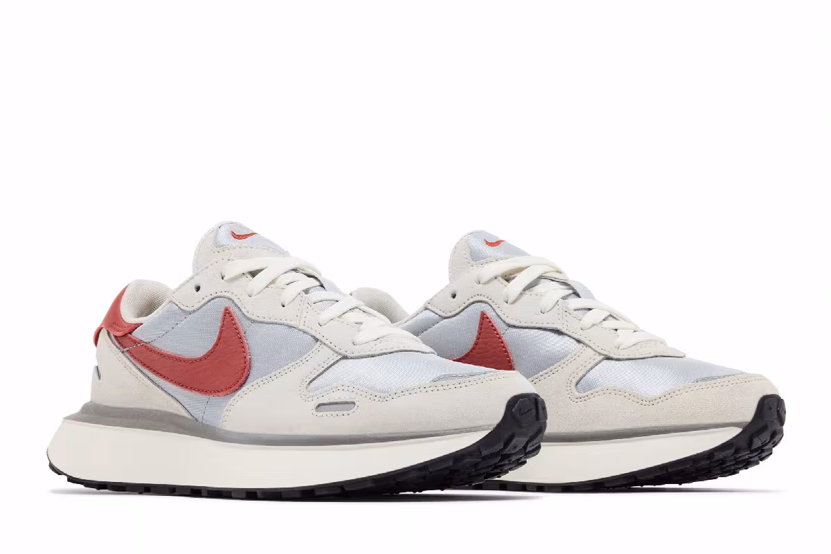 Nike Women's Phoenix Waffle Light Bone Rugged Orange, view 9