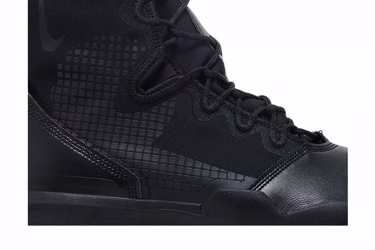 Nike SFB B2 Triple Black, view 3