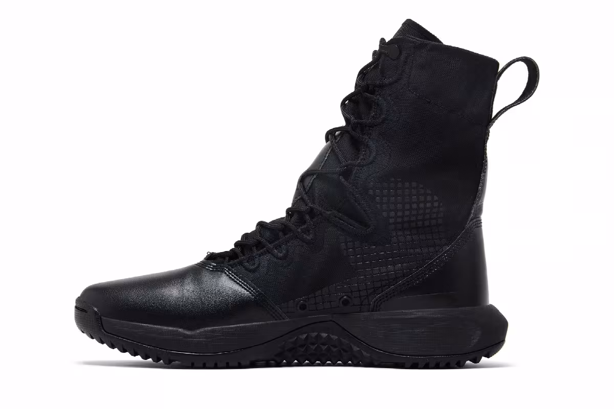 Nike SFB B2 Triple Black, view 4