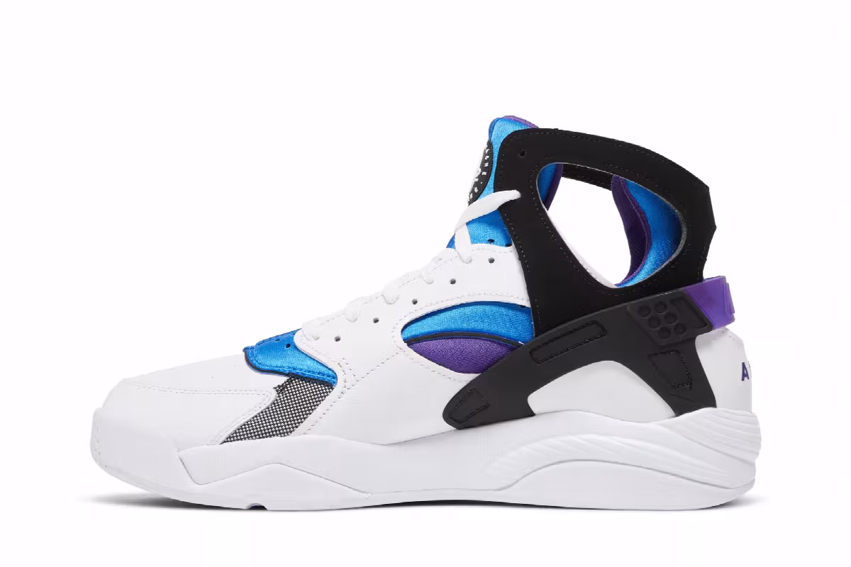 Nike Air Flight Huarache OG 2023, view 4