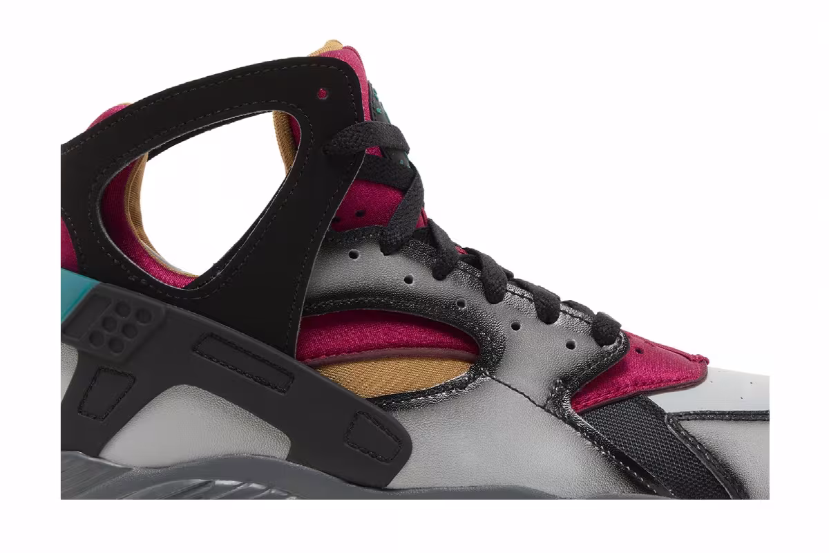 Nike Air Flight Huarache Airbrush - Bordeaux, view 3