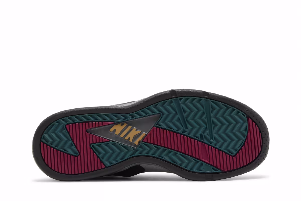 Nike Air Flight Huarache Airbrush - Bordeaux, view 5