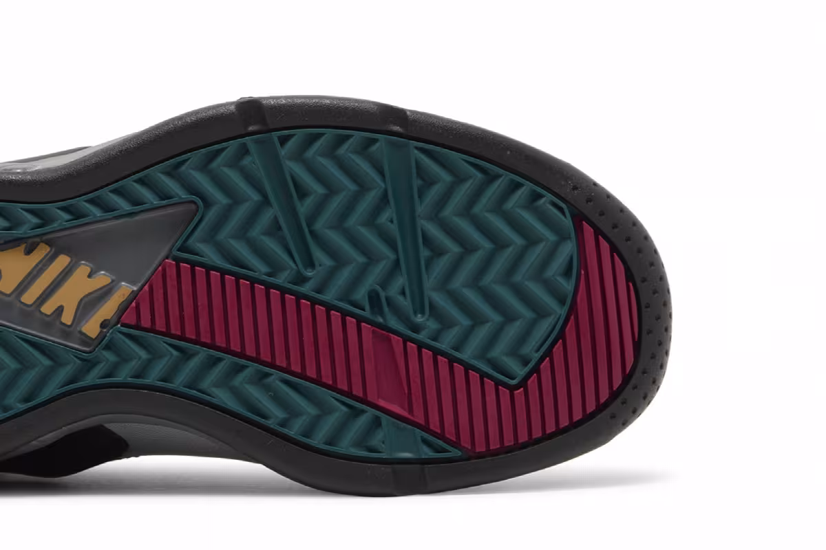 Nike Air Flight Huarache Airbrush - Bordeaux, view 6