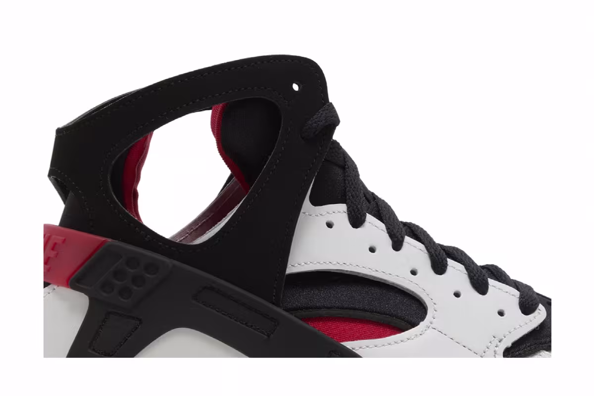 Nike Air Flight Huarache Photon Dust Black, view 3