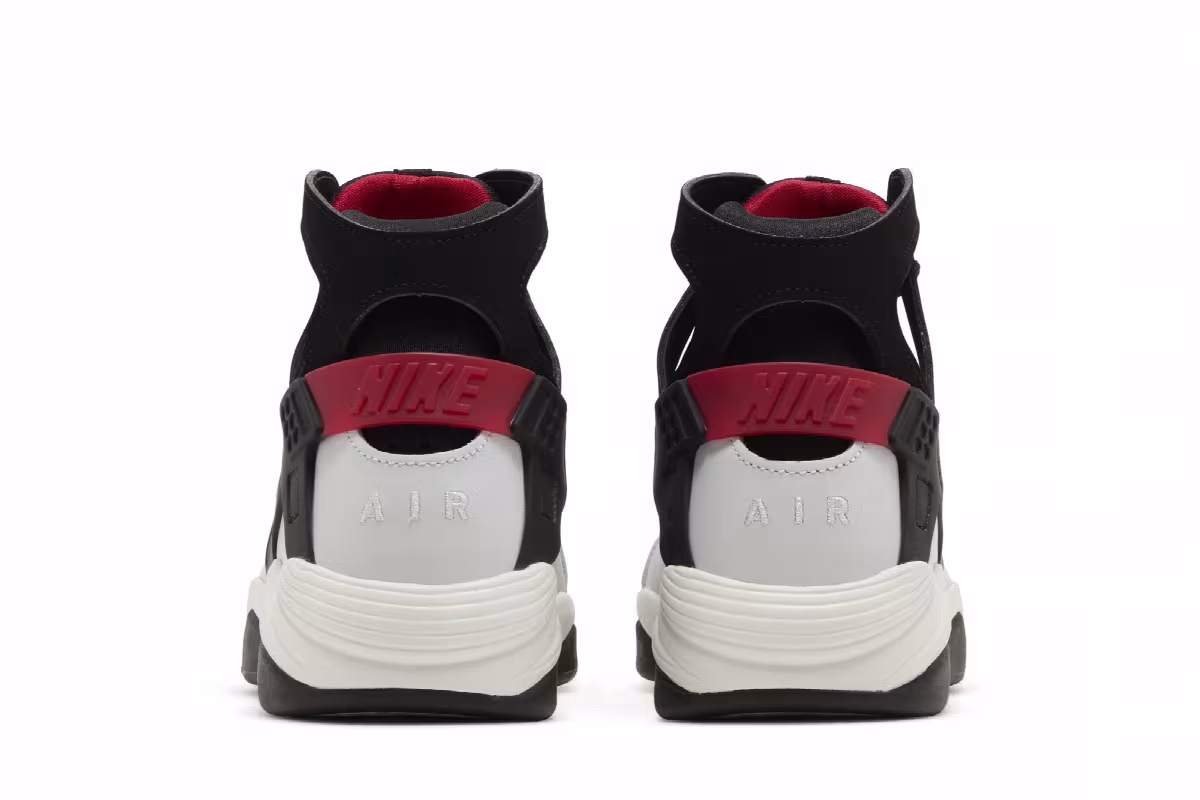 Nike Air Flight Huarache Photon Dust Black, view 7