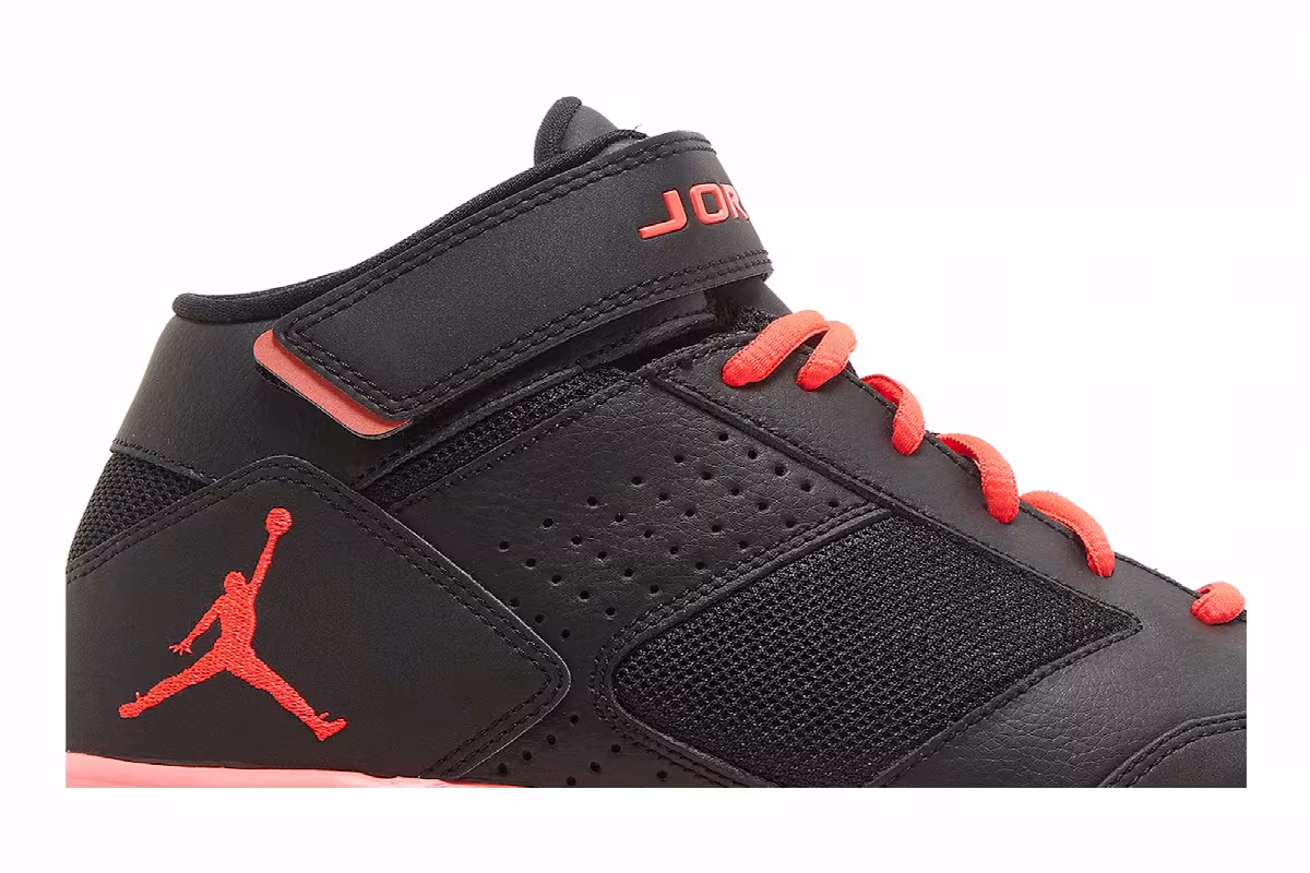 Air Jordan BCT Mid 2, view 3
