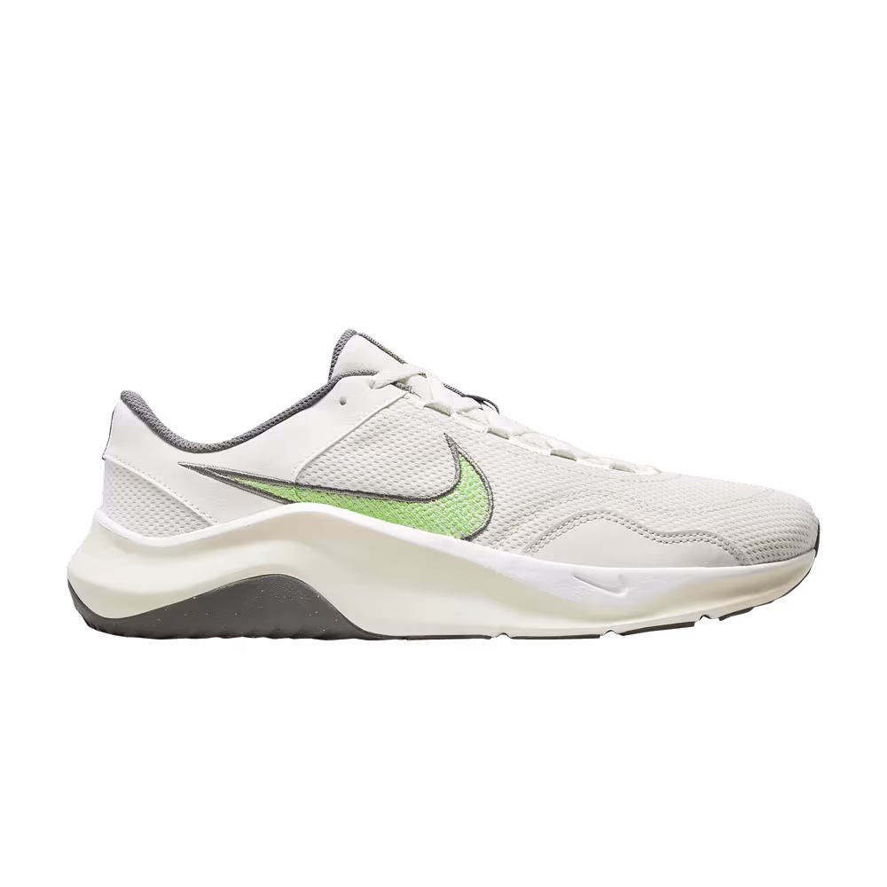 Nike Legend Essential 3 Next Nature Phantom Green Strike