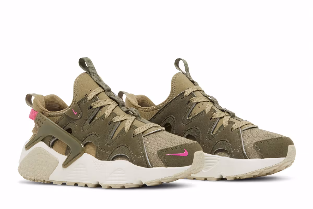 Nike Women's Air Huarache Craft Medium Olive, view 9