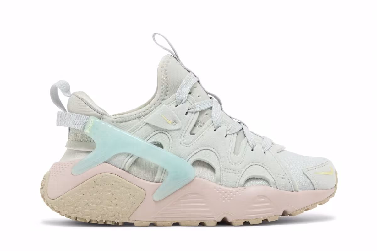 Nike Women's Air Huarache Craft Ocean Bliss, view 2
