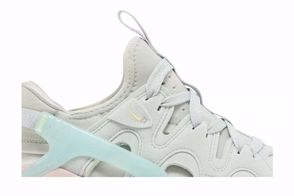 Nike Women's Air Huarache Craft Ocean Bliss, view 3