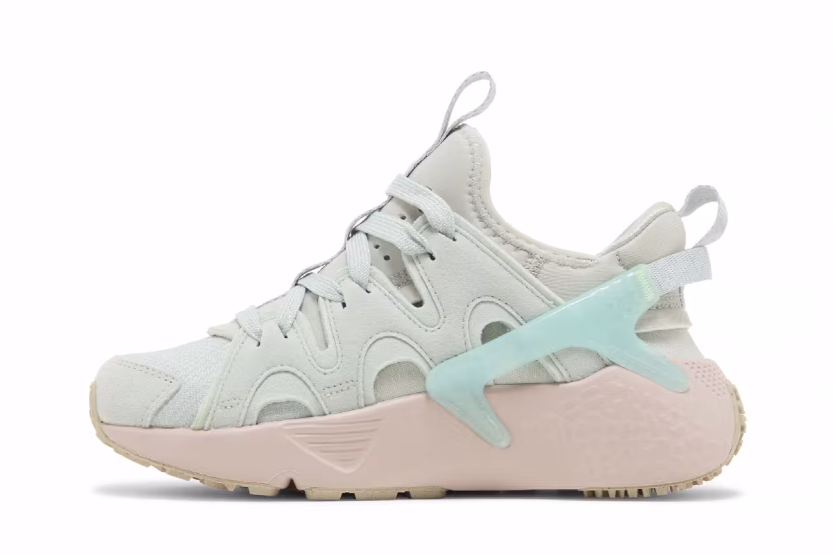 Nike Women's Air Huarache Craft Ocean Bliss, view 4