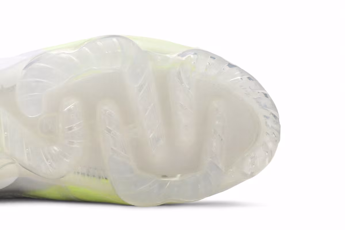 Women's Air Jordan Reign White Volt, view 6