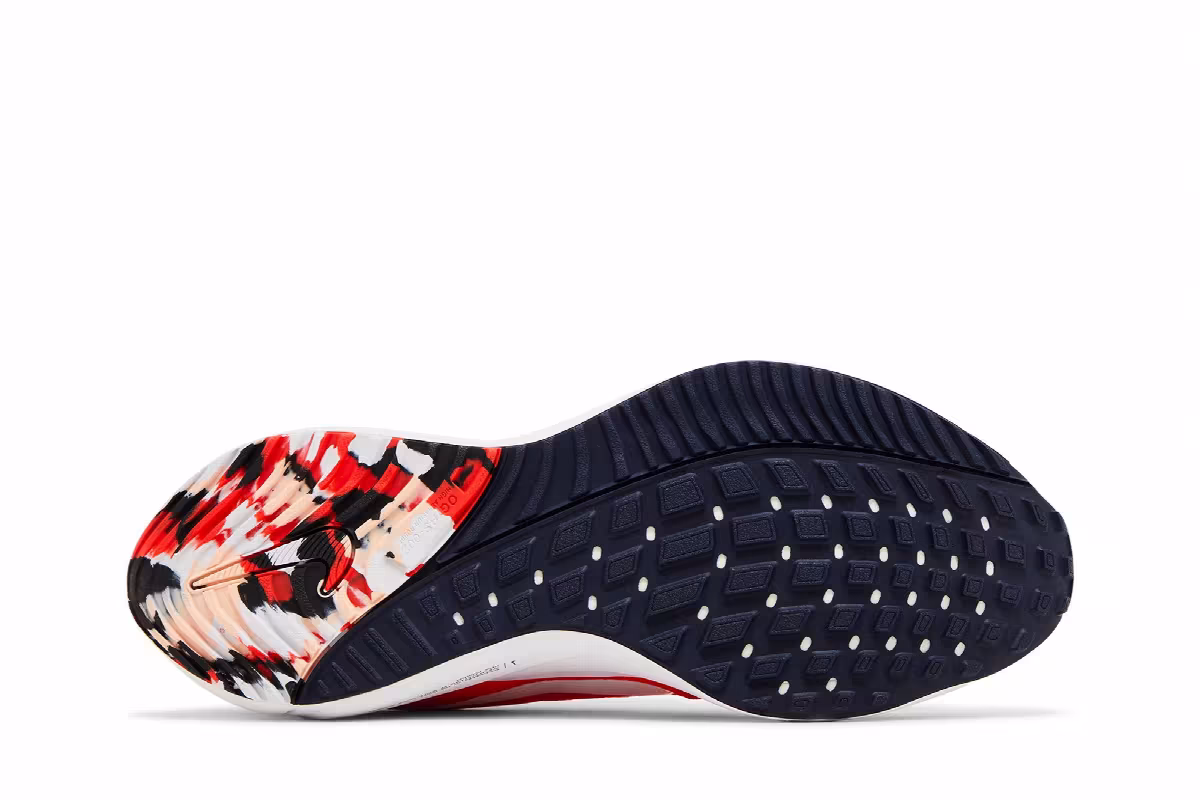 Nike Air Zoom Vomero 16 Bright Crimson, view 5