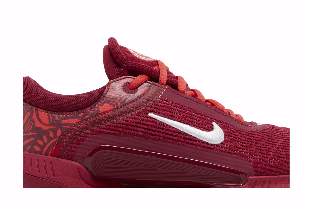 Women's NikeCourt Zoom NXT HC Noble Red, view 3