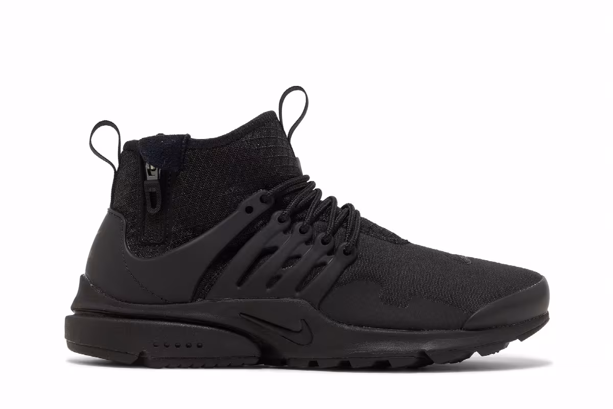 Nike Air Presto Mid Utility Triple Black, view 2