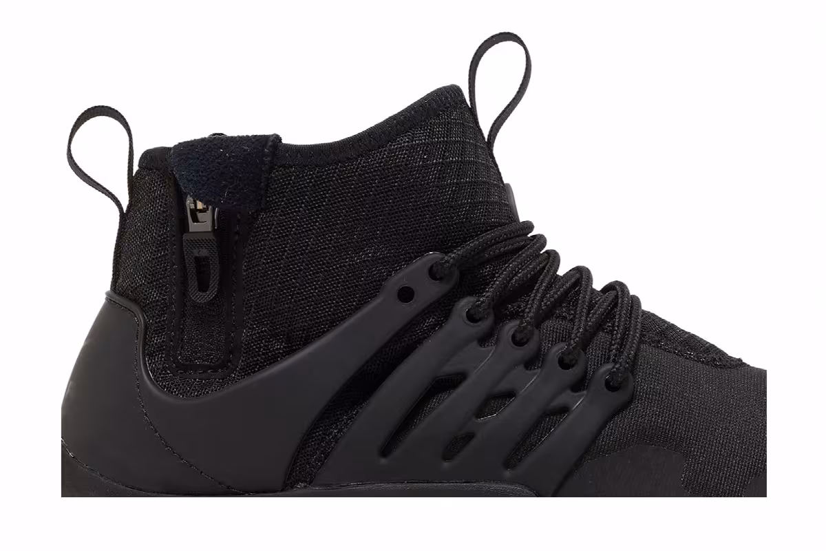 Nike Air Presto Mid Utility Triple Black, view 3