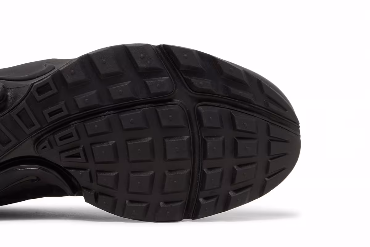 Nike Air Presto Mid Utility Triple Black, view 6