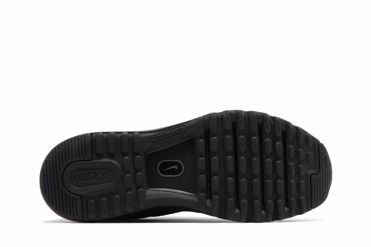 Nike Air Max 2013 Triple Black, view 5