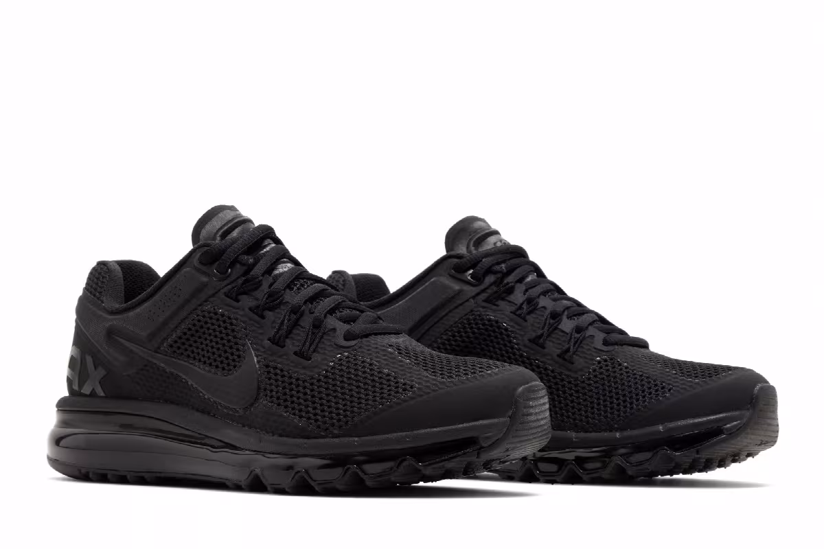 Nike Air Max 2013 Triple Black, view 9