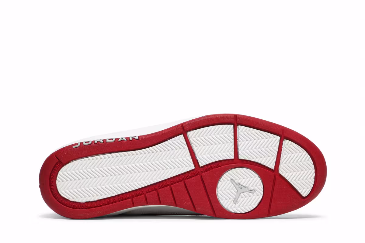Air Jordan Nu 2, view 5