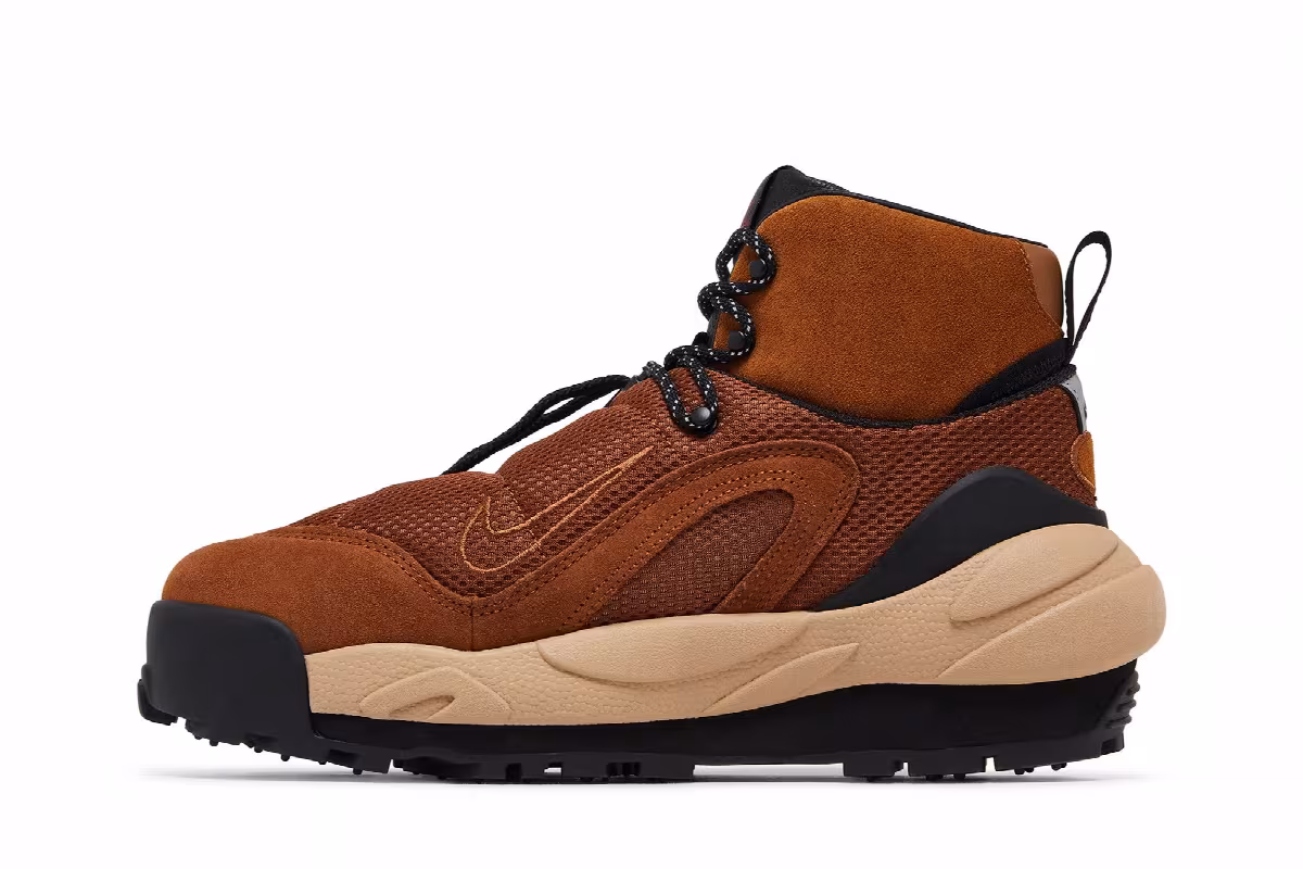 sacai x Nike Magmascape Light British Tan, view 4