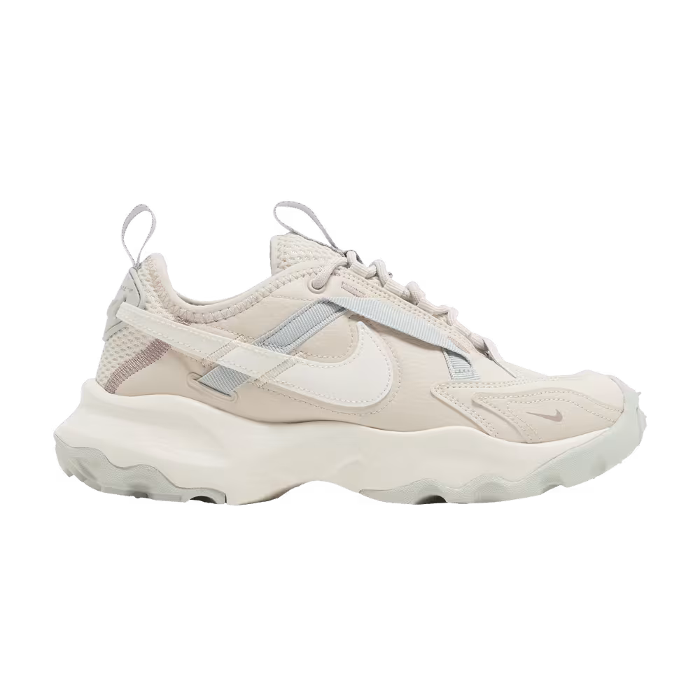 Nike Women's TC 7900 Light Orewood Taupe