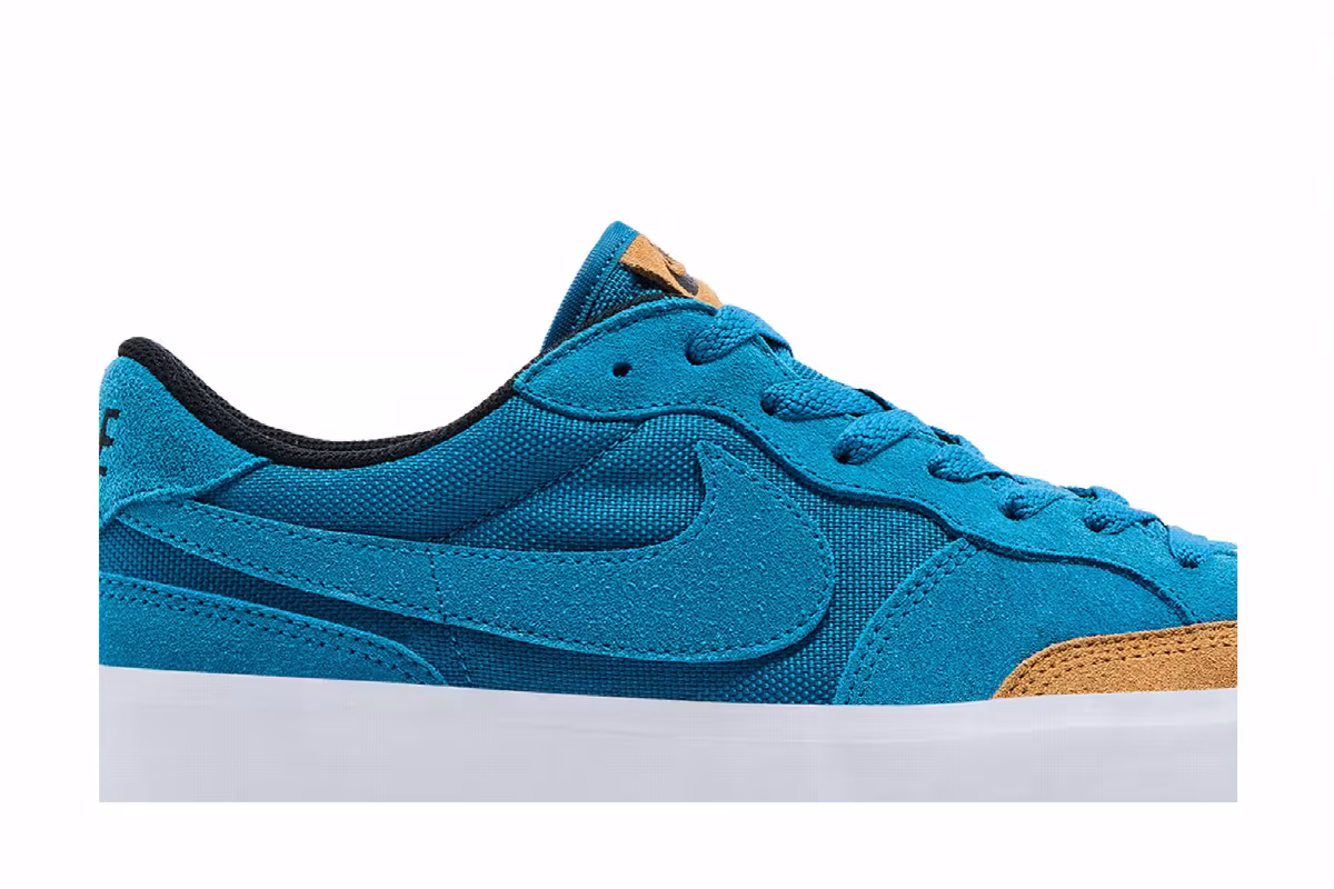 Nike Women's Zoom Pogo Plus Premium SB Green Abyss, view 3