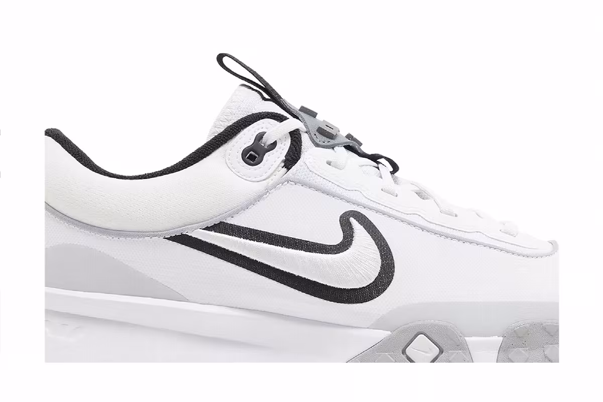 Nike Air Diamond Varsity Turf White Black, view 3