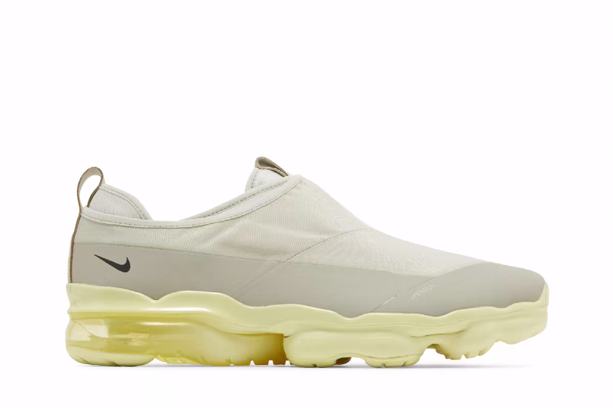 Nike Air VaporMax Moc Roam Light Stone, view 2