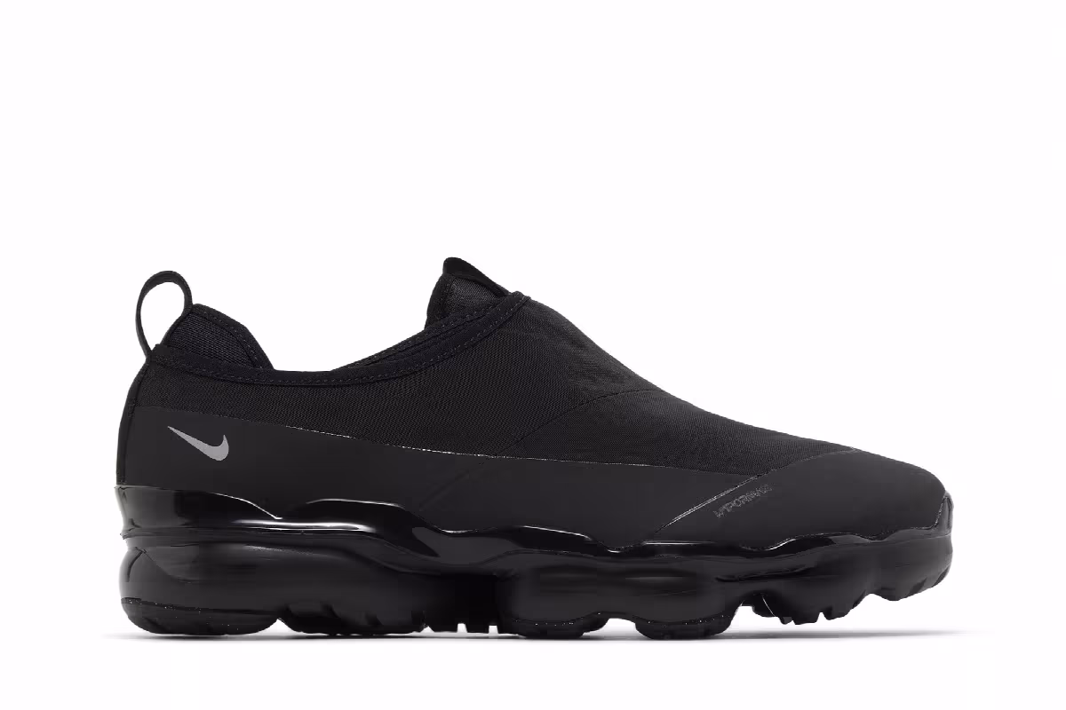 Nike Air Vapormax Moc Roam Black, view 2