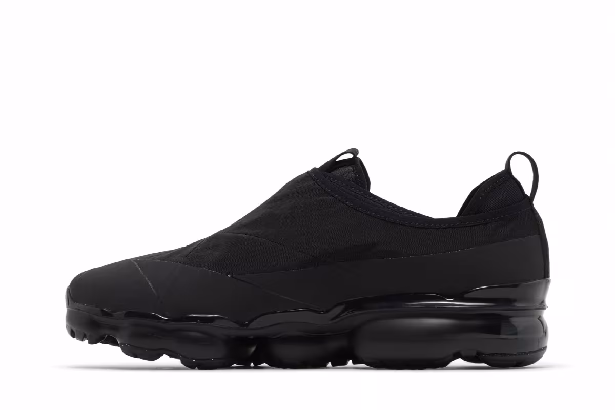 Nike Air Vapormax Moc Roam Black, view 4