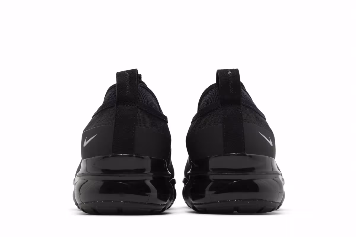 Nike Air Vapormax Moc Roam Black, view 7