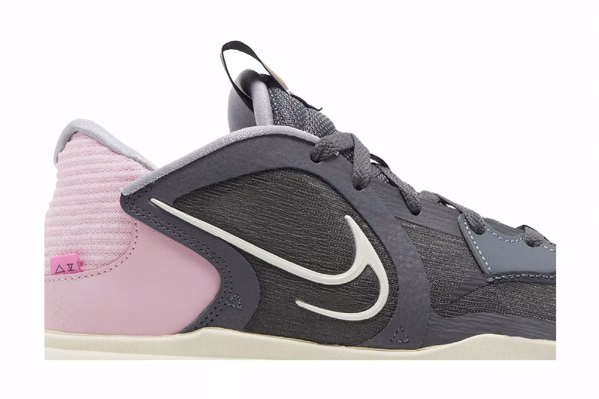 Nike Kyrie Low 5 Preservation, view 3