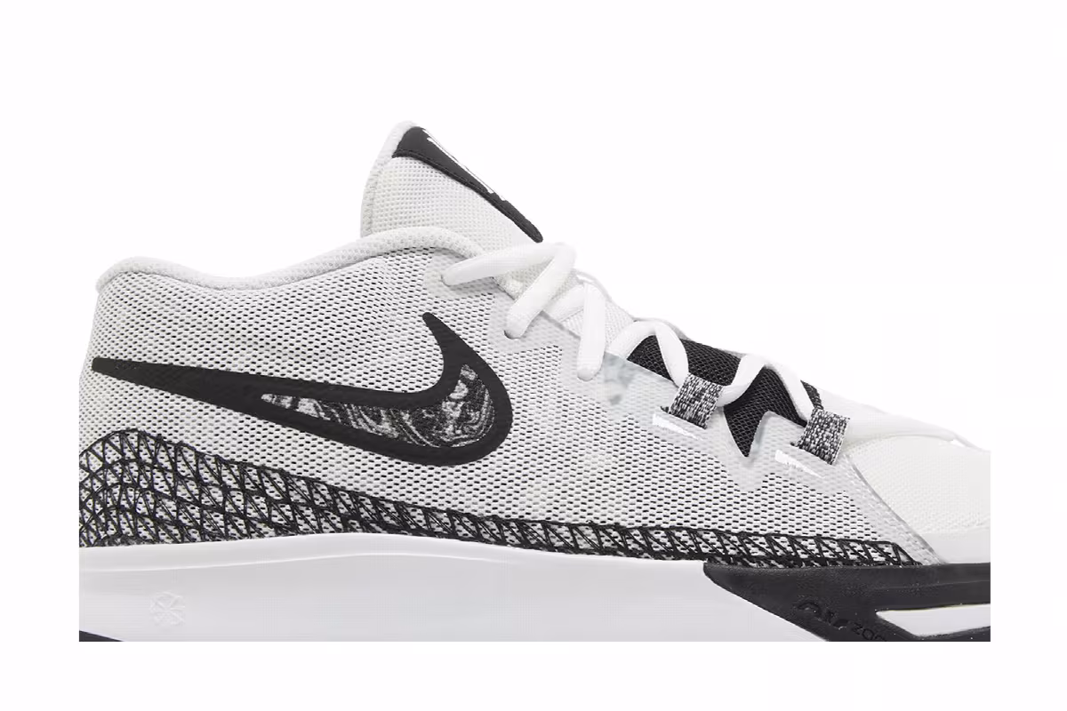 Nike Kyrie Flytrap 6 White Black, view 3