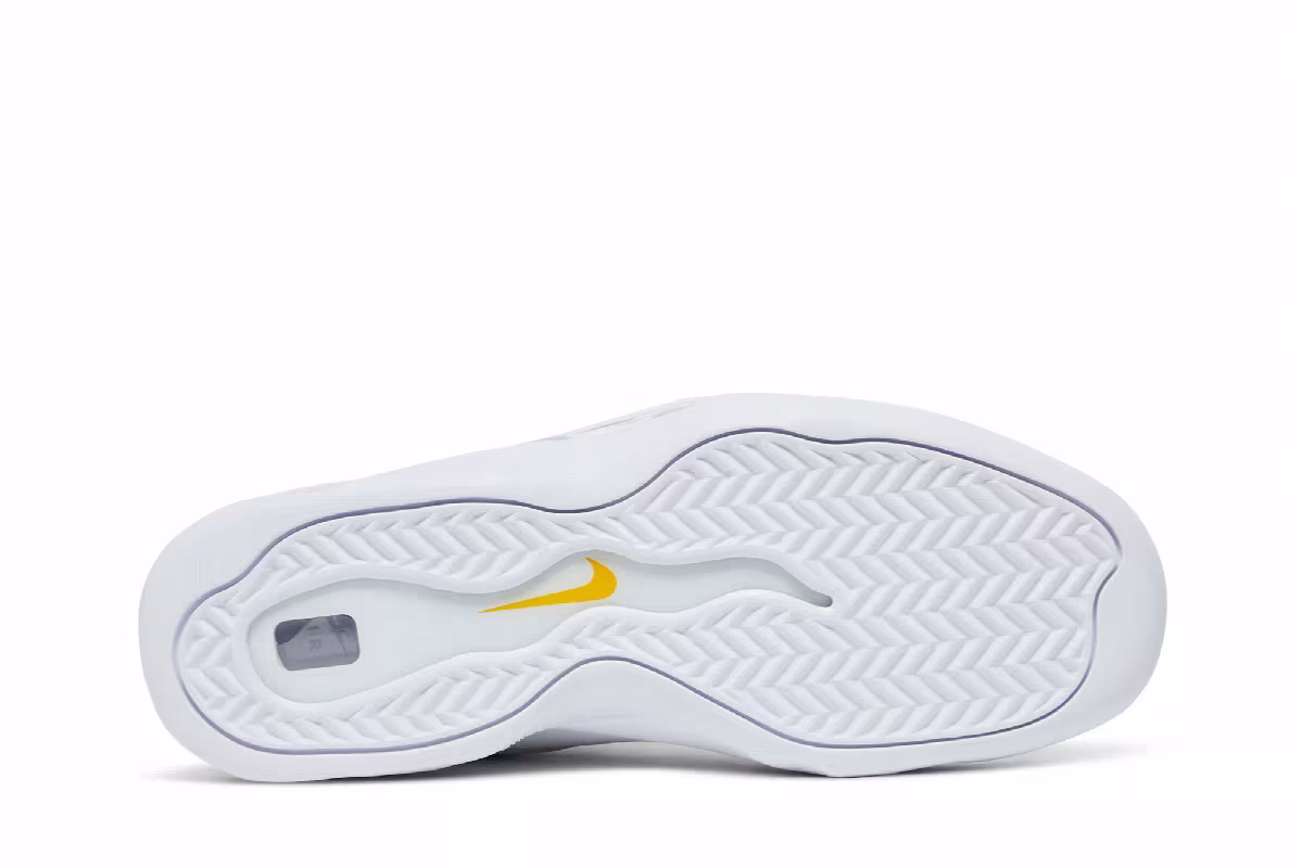 Supreme x Nike Air Bakin White, view 5