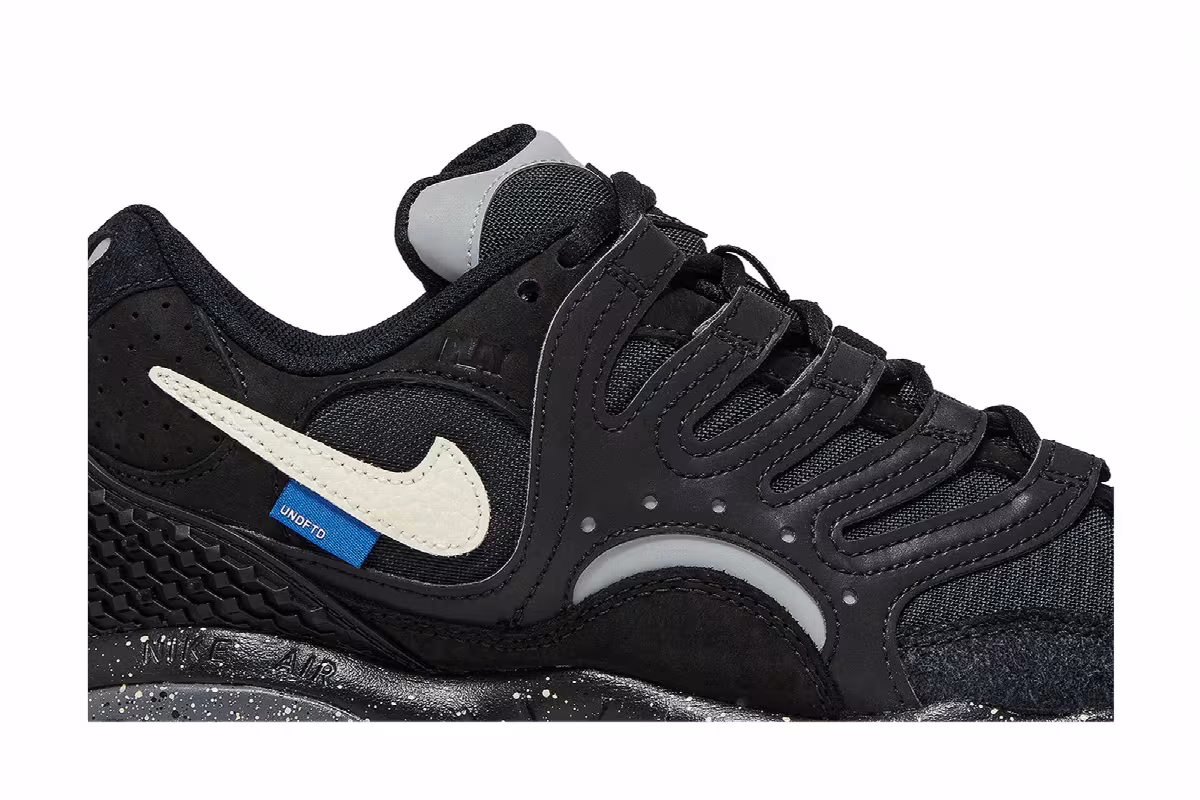Undefeated x Nike Air Terra Humara Black, view 3