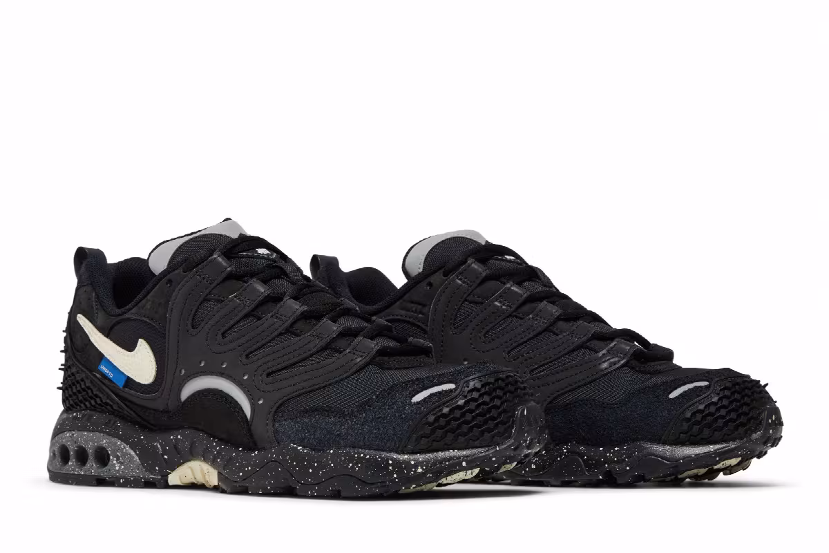 Undefeated x Nike Air Terra Humara Black, view 9