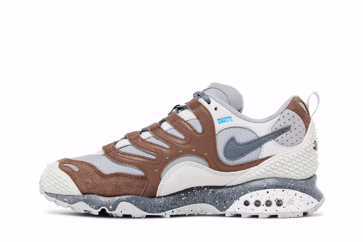 Undefeated x Nike Air Terra Humara Archaeo Brown, view 4