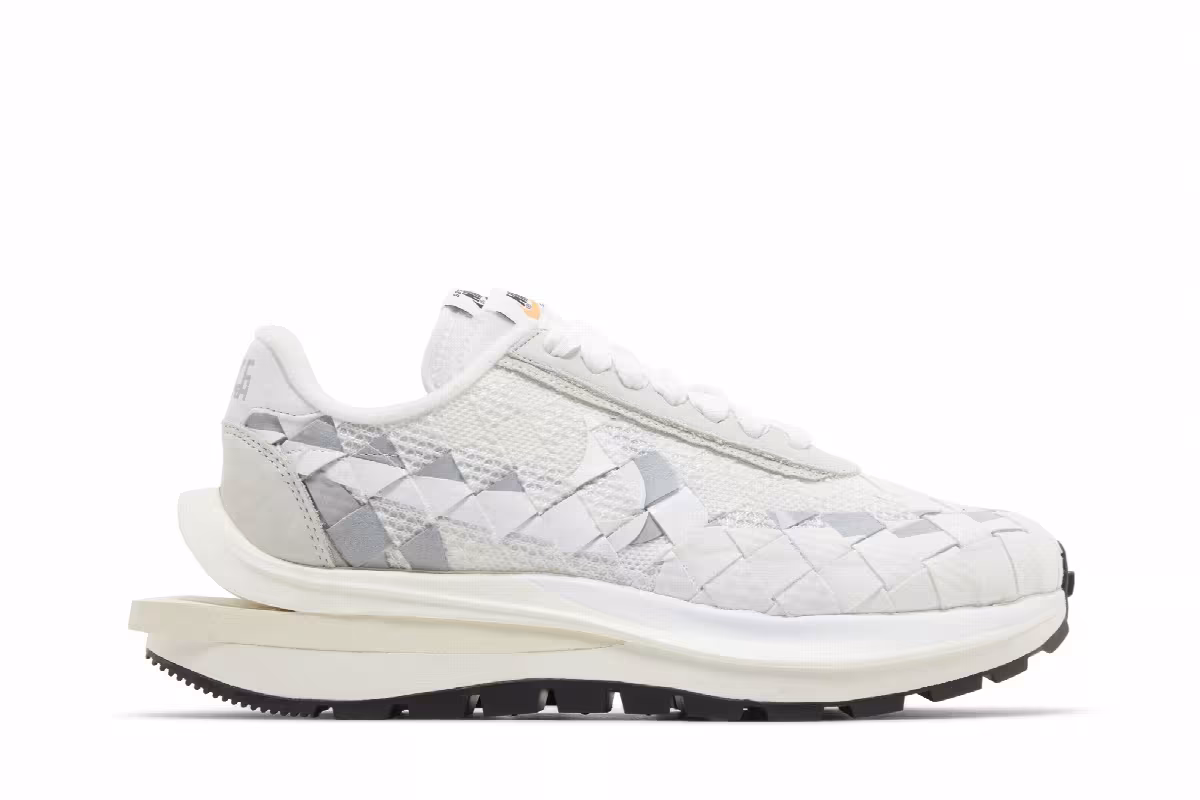 Jean Paul Gaultier x sacai x Nike VaporWaffle Woven White, view 2