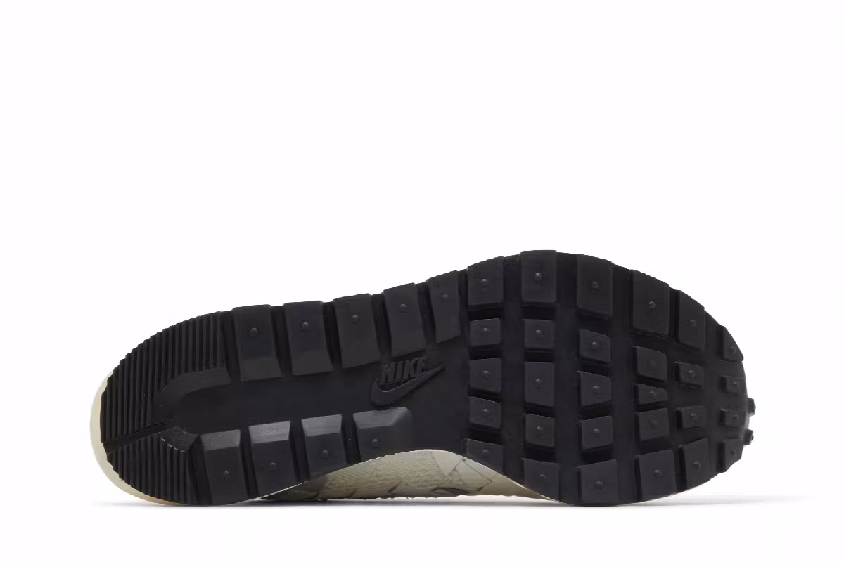 Jean Paul Gaultier x sacai x Nike VaporWaffle Woven White, view 5