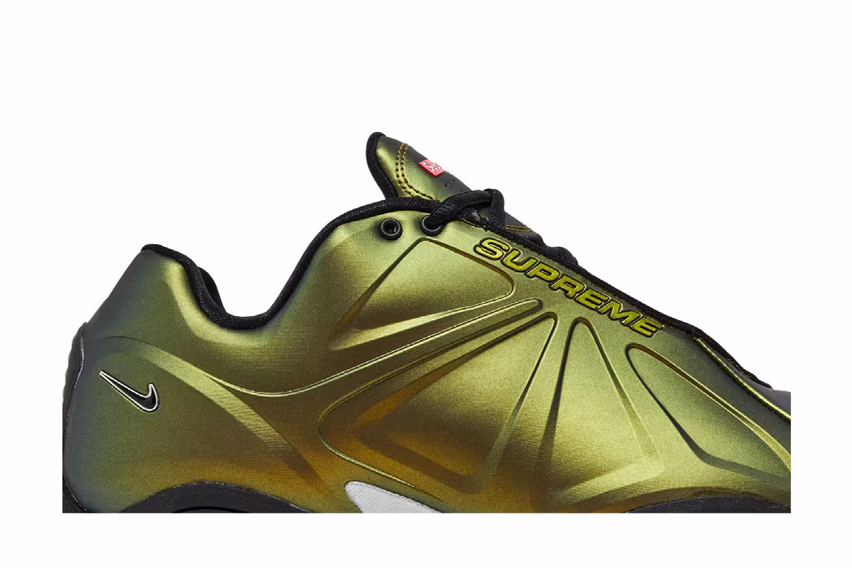 Supreme x Nike Air Zoom Courtposite Metallic Gold, view 3